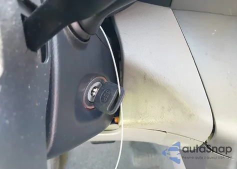 2006 Toyota Rav4 from USA, damaged, VIN JTMBD33V065018239